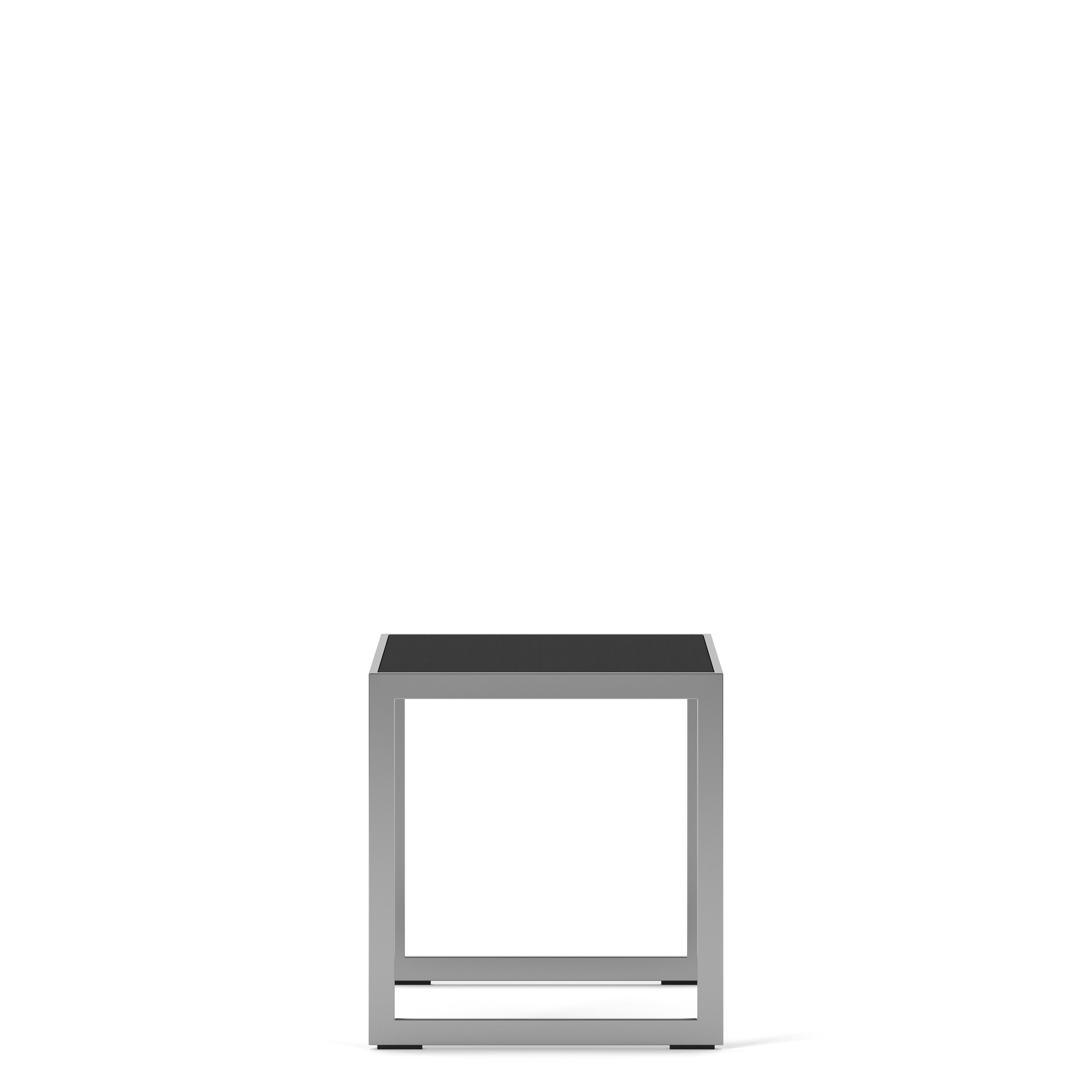 Englesson Bord Square Sidobord #Variant_Silvergrå Metall & Black Oak